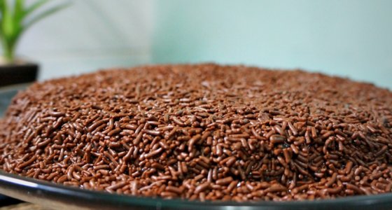 Receitinha para a Páscoa: Bolo de Chocolate fácil e sem farinha de trigo
